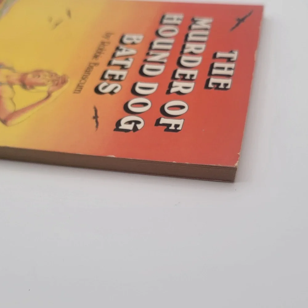 Robbie Branscum The Murder of Hound Dog Bates Paperback 1983 Weekly Reader Good